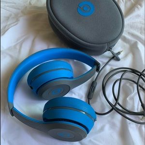 Beats Solos Wireless Headphones Blue